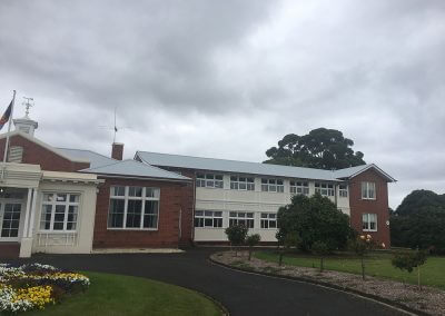 Large roof instalment